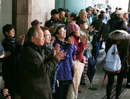 師走の審判:１２年衆院選 きょう公示 民、自、維新が全区で激突へ 未来、共産もアピール ／奈良