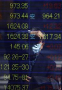 前引け速報 「円安を好感して8日続伸」