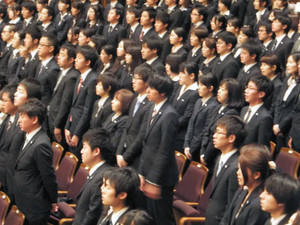 新規採用１７５８人「自分の発想を」 入都式で猪瀬知事