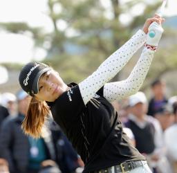 女子ゴルフ:キム・ナリが日本ツアー2勝目