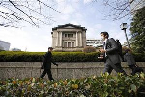 〔外為マーケットアイ〕ドル98.56円付近、日銀会合の結果受け海外勢が円買い戻し