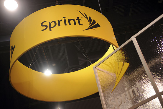 ソフトバンクのスプリント買収阻止へ、米ディッシュが社債発行