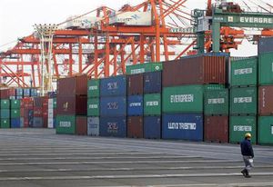 経常黒字、3カ月連続 4月、7500億円に倍増