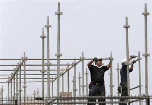 ５月有効求人倍率 １０カ月ぶりダウン 宮城