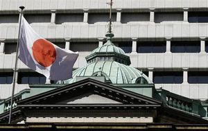 景気判断引き上げ検討 日銀、６月短観のプラス転換受け