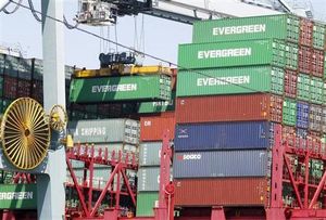 米貿易赤字:5月は拡大、輸入が過去2番目の水準-輸出減少