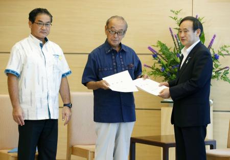 沖縄県知事、オスプレイ追加配備めぐり計画見直しなどを要請