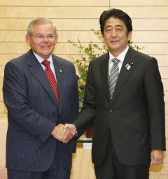 首相ら「日米同盟一層強化を」