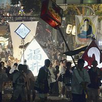 大切な人しのぶ、長崎で精霊流し