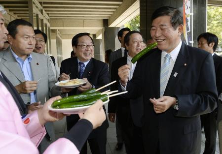「新鮮なものはうまい」 石破氏が福島県産農産物アピール