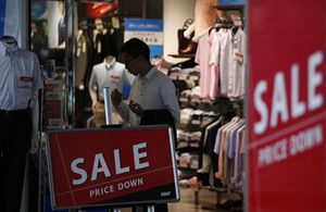 7月景気動向指数 2カ月ぶり判断引き上げ 1年2カ月ぶり「改善」表現