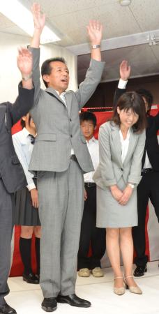 茨城・東海村の村長選挙 前副村長の山田 修氏が初当選