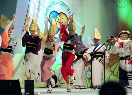 ソウルで日韓文化交流まつり 4万人超にぎわう