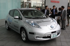 リーフが「自動運転」と言えないわけ…自動運転車両の法的・社会的課題