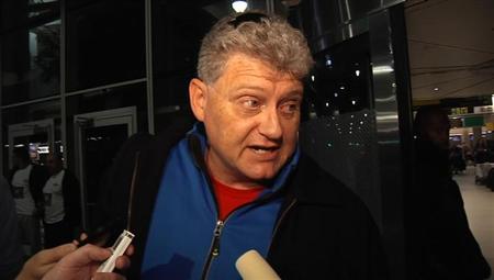 訂正:CIA元職員の父がロシアから帰国、「息子は逃亡者ではない」