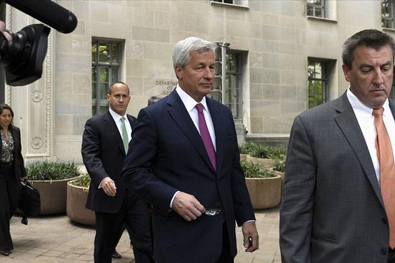 米ＪＰモルガン、和解金130億ドルで米当局と暫定合意－関係者