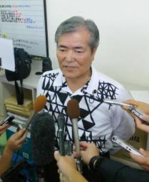 名護市長選:辺野古移設めぐり激突…自民県議が出馬表明