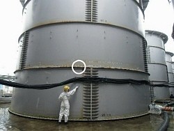新たにタンク3基で放射線検出、汚染水漏えいか