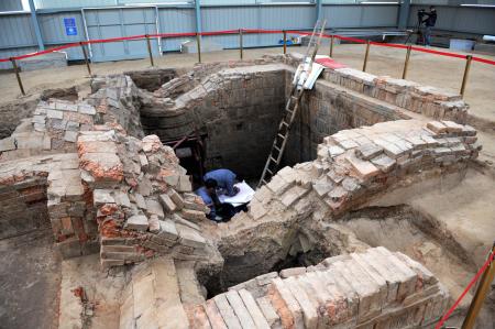 １４００年前の煬帝の墓と確認 中国考古学会「重大な成果」