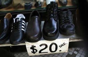 米生産者物価指数:10月前月比0.2%低下-2カ月連続マイナス
