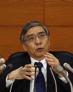日銀総裁、景気「生産、所得、支出に前向きな循環」