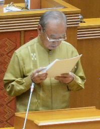 埋め立て判断「年末以降」=普天間移設で沖縄知事