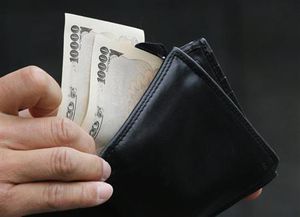 ドル101円後半、米雇用統計控え動き鈍い