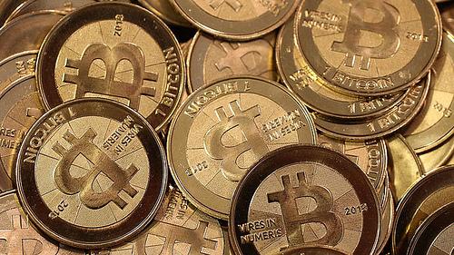 2カ月で10倍になっていたビットコインバブルが崩壊 今度はたった3日間で半額に!