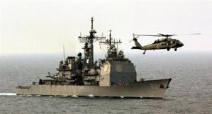 米中軍艦が南シナ海で異常接近、米側の回避で衝突免れる