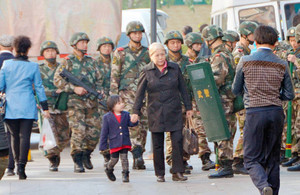 警官と武装組織16人死亡 中国・新疆で衝突