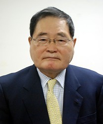 亀井氏事務所、徳洲会から2000万円受領し昨年返却