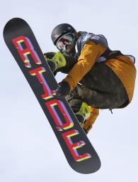 角野、ホワイトはスノボ決勝へ Ｗ杯スロープスタイル