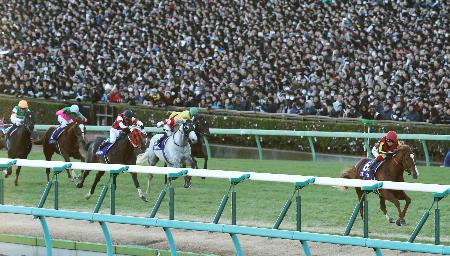 【有馬記念】12万人「オルフェコール」 最後の雄姿に観客涙