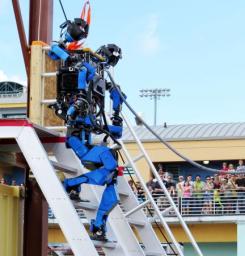 日本発企業、災害救援ロボットコンテストで圧勝