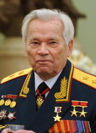カラシニコフ氏 死去、自動小銃「ＡＫ４７」を開発
