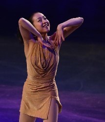 真央、金メダル宣言「この笑顔をよりいい笑顔で終えられるように」