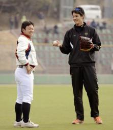 トラ藤浪「昨年と同じ力では…」 2年目、自主トレ公開