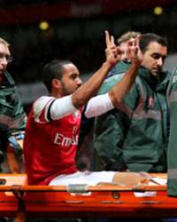 イングランド代表FWウォルコットW杯絶望的 左膝重傷、全治6カ月