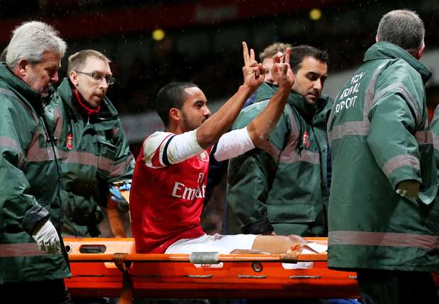 イングランド代表FWウォルコットが左膝大けが全治6カ月、W杯絶望的