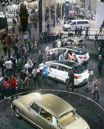 自動車販売初の2000万台超 13年中国市場、日本勢も軒並み過去最高
