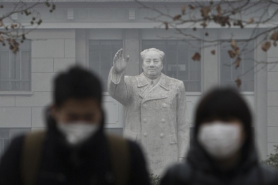 中国の大気汚染に即効薬なし