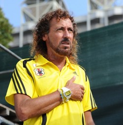 ラモス氏と3年契約、GK川口移籍 J2岐阜