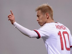 本田・セードルフ監督が緊急会談 新旧10番がミラン再建