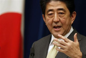 消費税再引き上げ「今年中に決断」=日中首脳会談重ねて要求—安倍首相