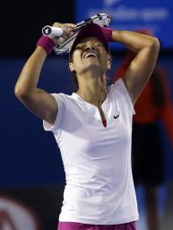 テニス=全豪オープン女子シングルス、31歳の李が初優勝