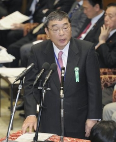 NHK籾井会長、衆院委で謝罪「職責を全うしたい」