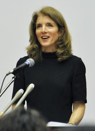 「女性の能力開発」テーマに初講演 ケネディ米大使