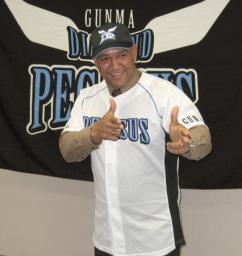 ラミレス 独立リーグから復帰へ闘志「引退考えたことない 25本塁打打てる」