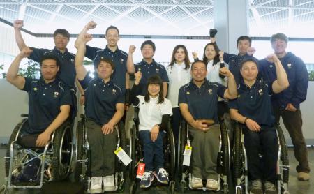 アルペンスキー代表、7人が出国 パラリンピック