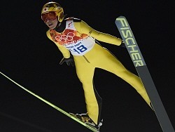 日本3位で飛躍2回目へ…ジャンプ男子団体LH